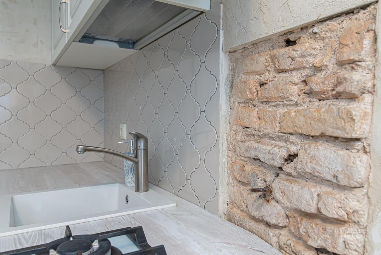 Luxury Apartment In Pilies Street Вильнюс Экстерьер фото