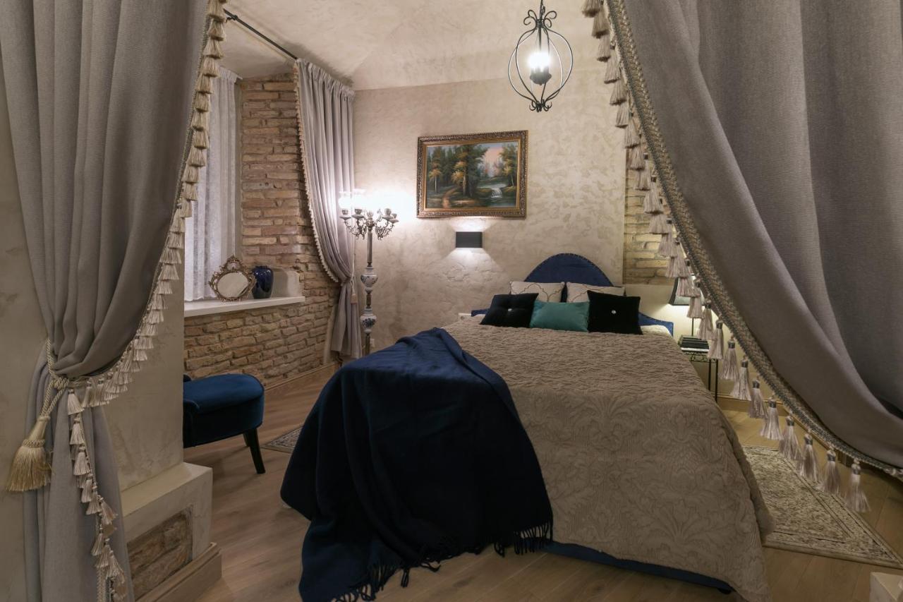 Luxury Apartment In Pilies Street Вильнюс Экстерьер фото