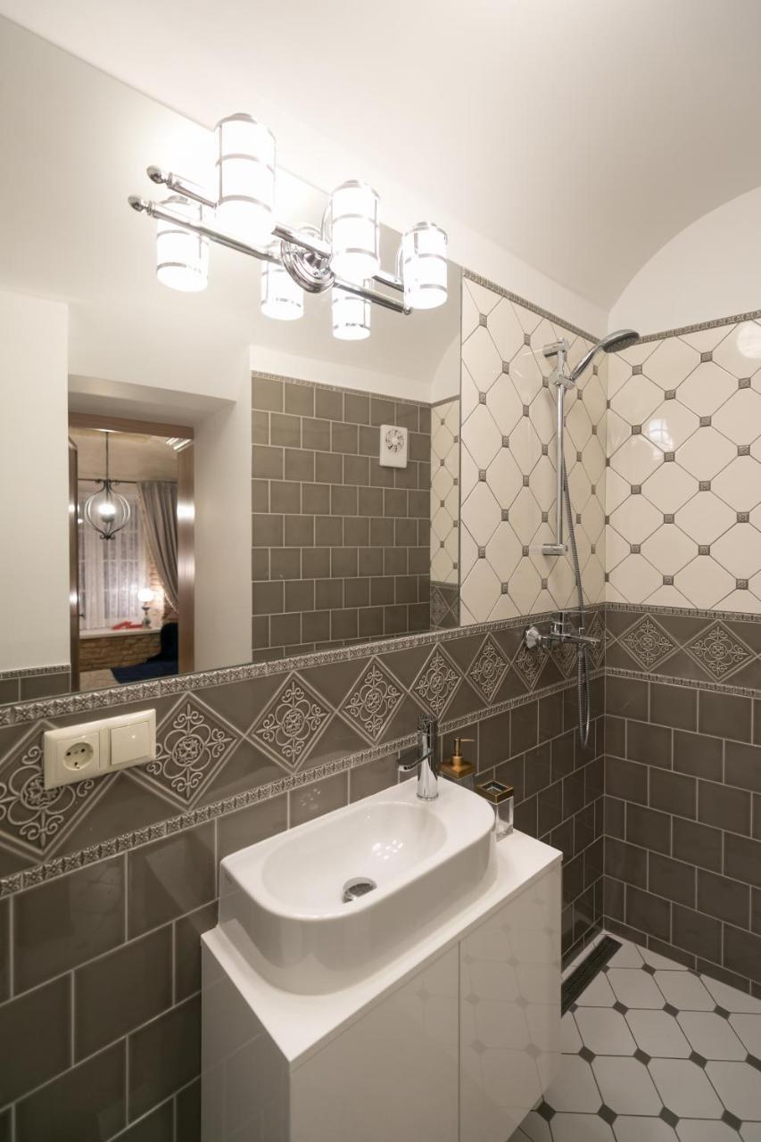 Luxury Apartment In Pilies Street Вильнюс Экстерьер фото